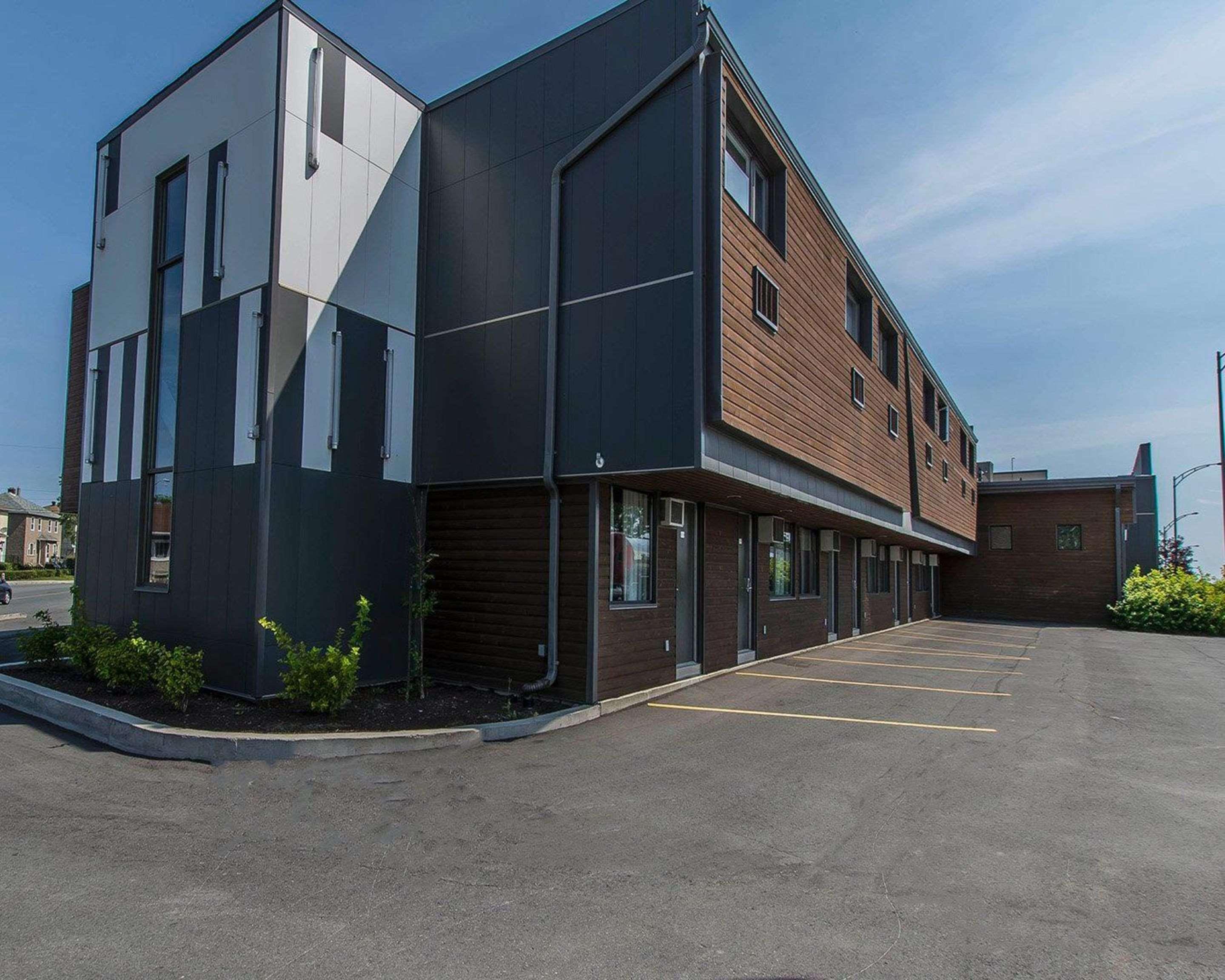 Quality Inn Rouyn-Noranda Extérieur photo