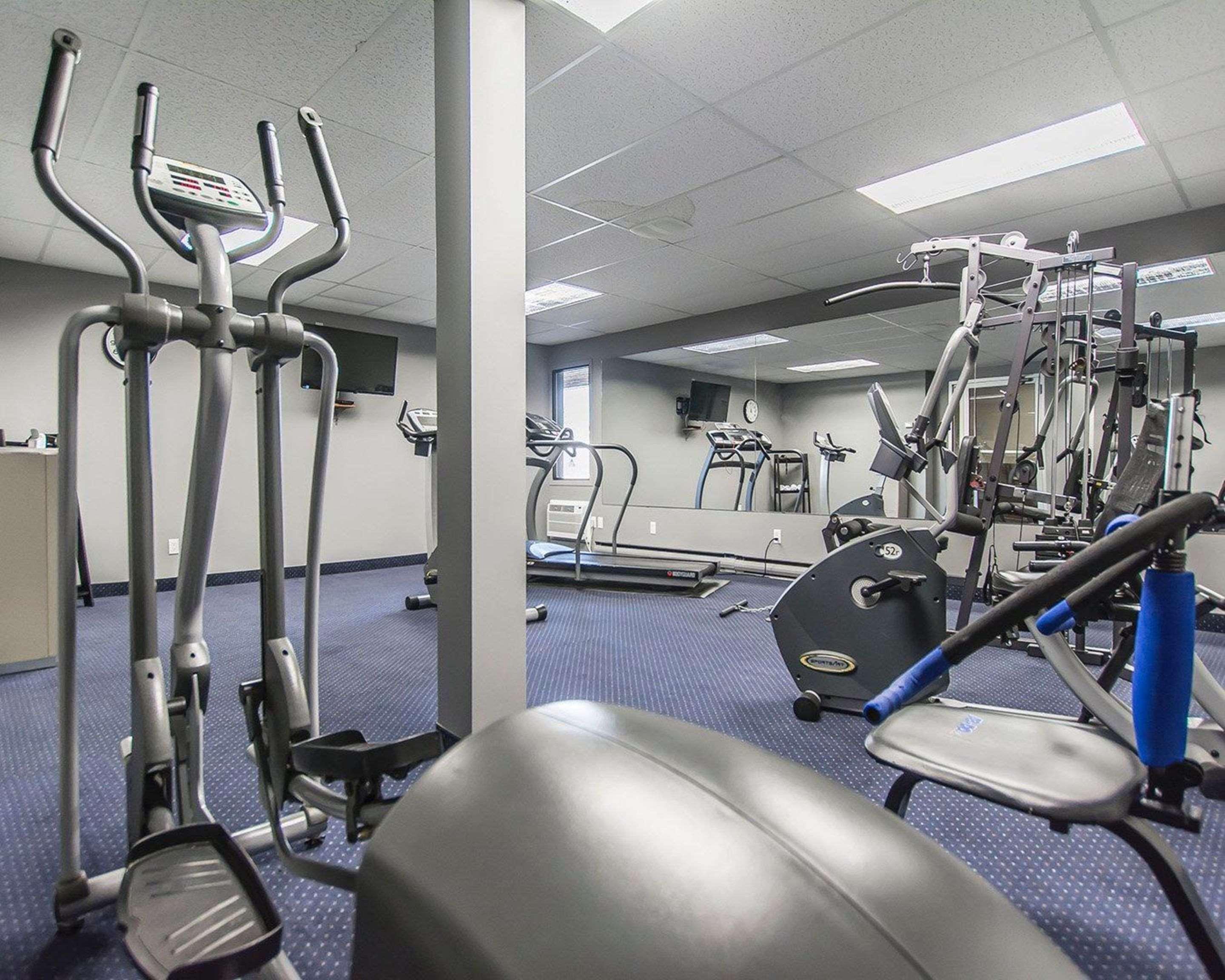 Quality Inn Rouyn-Noranda Extérieur photo