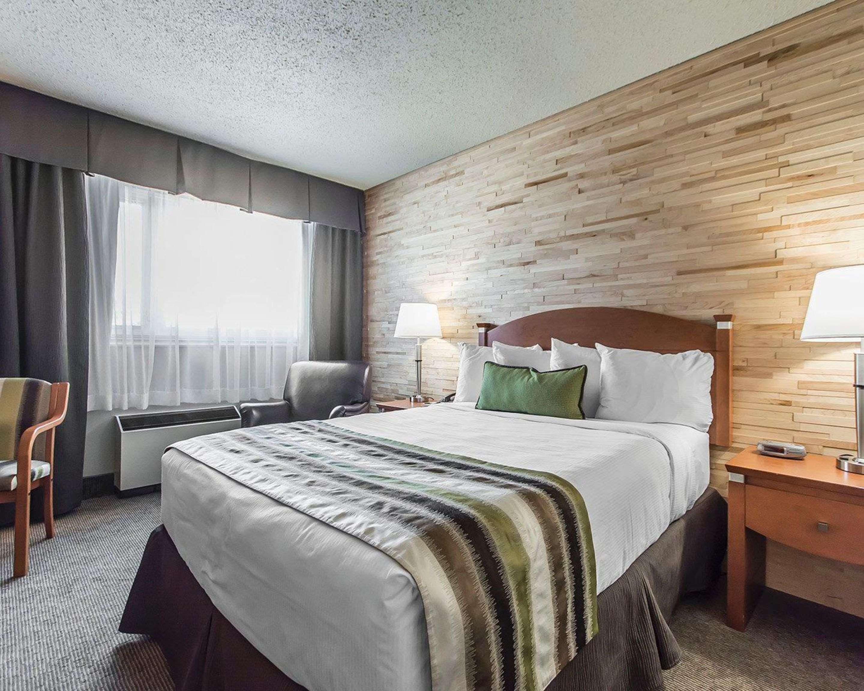 Quality Inn Rouyn-Noranda Extérieur photo