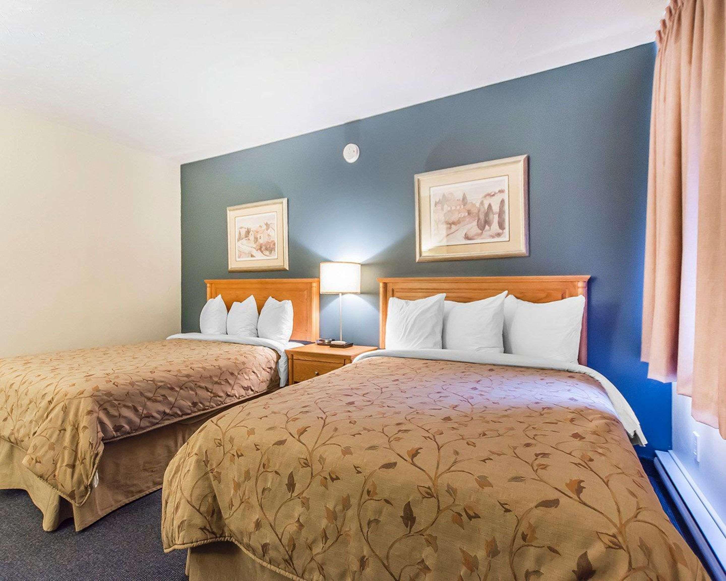 Quality Inn Rouyn-Noranda Extérieur photo