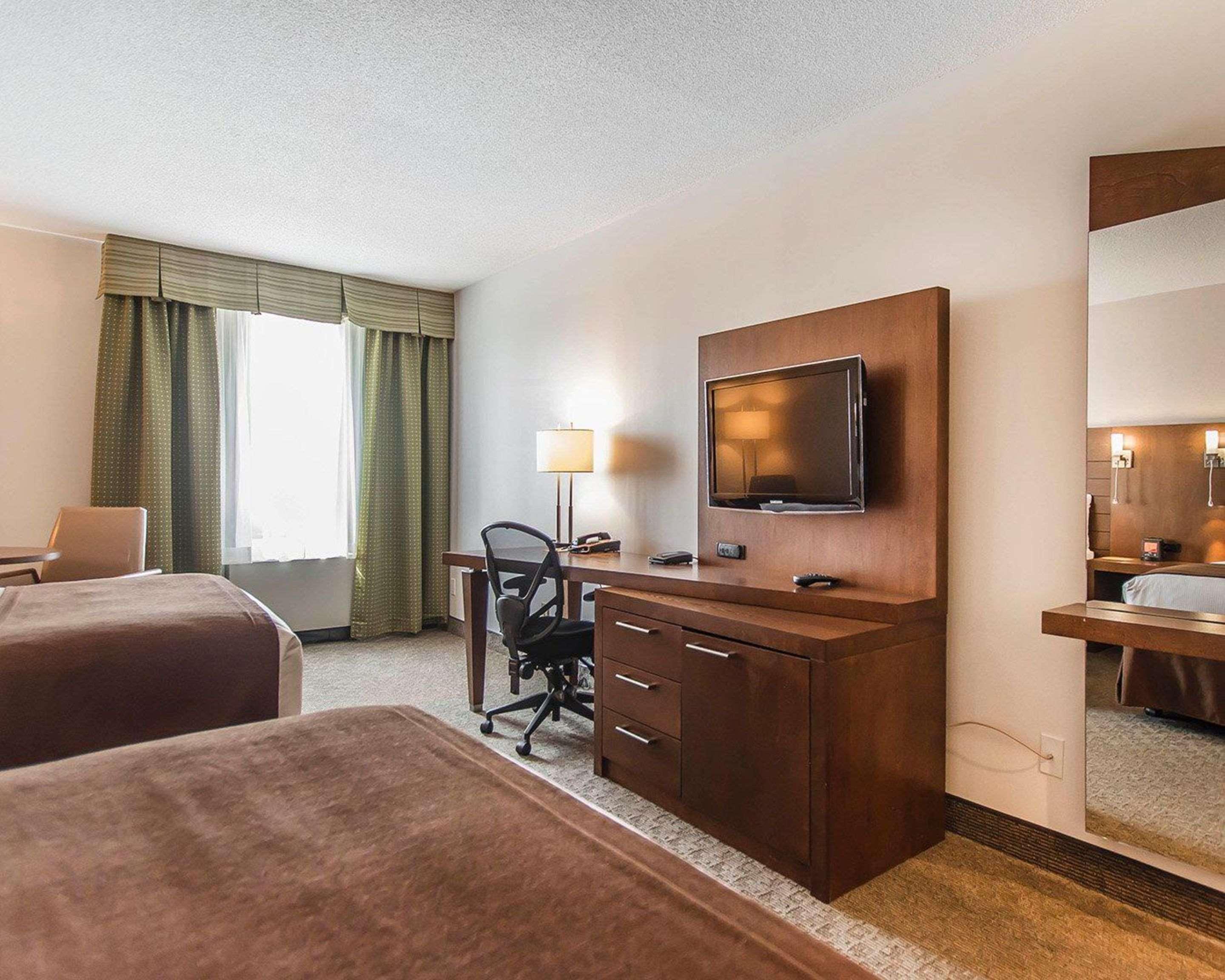 Quality Inn Rouyn-Noranda Extérieur photo