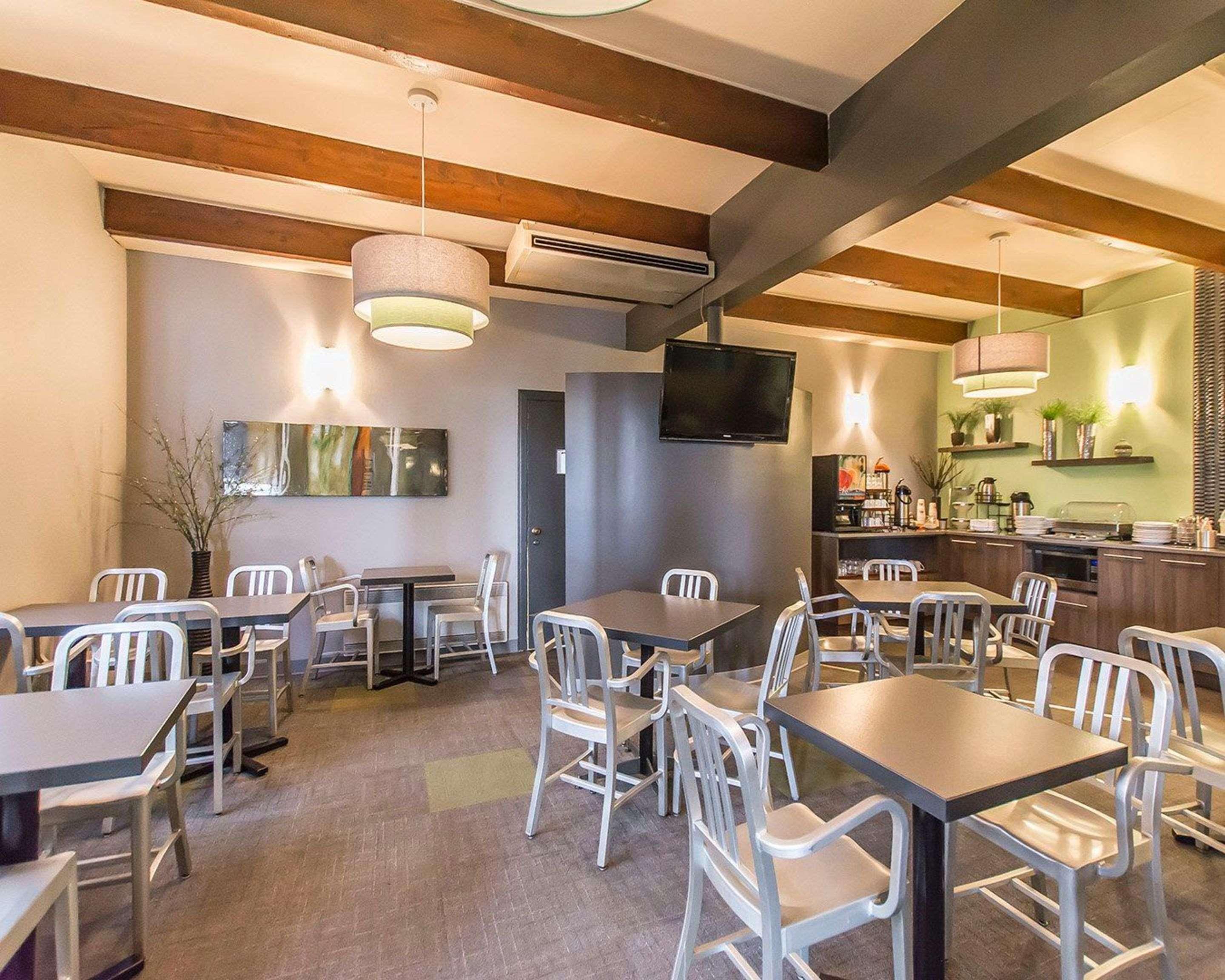 Quality Inn Rouyn-Noranda Extérieur photo