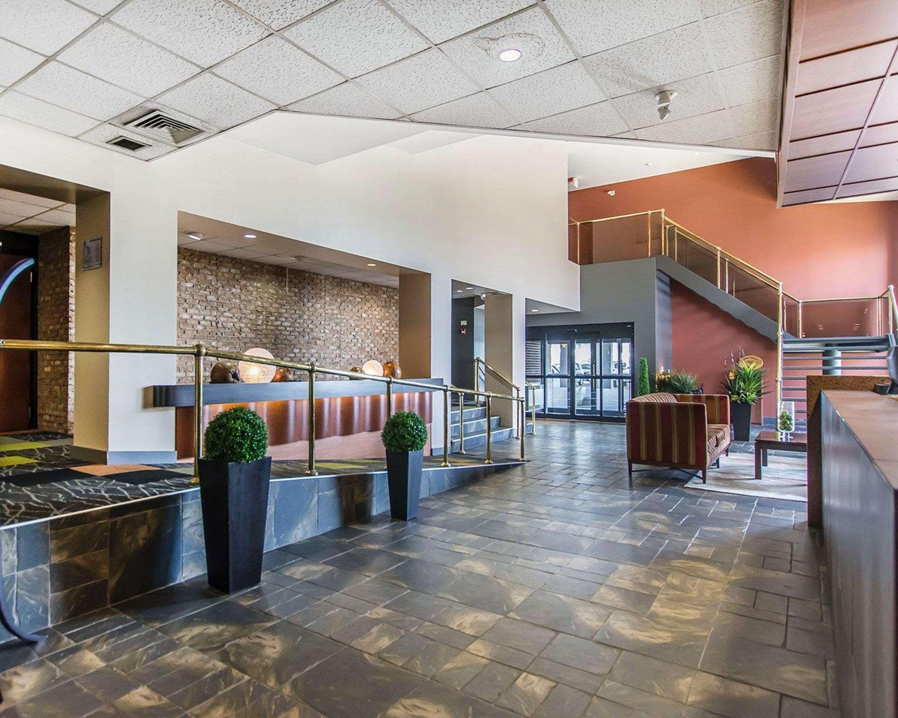 Quality Inn Rouyn-Noranda Extérieur photo