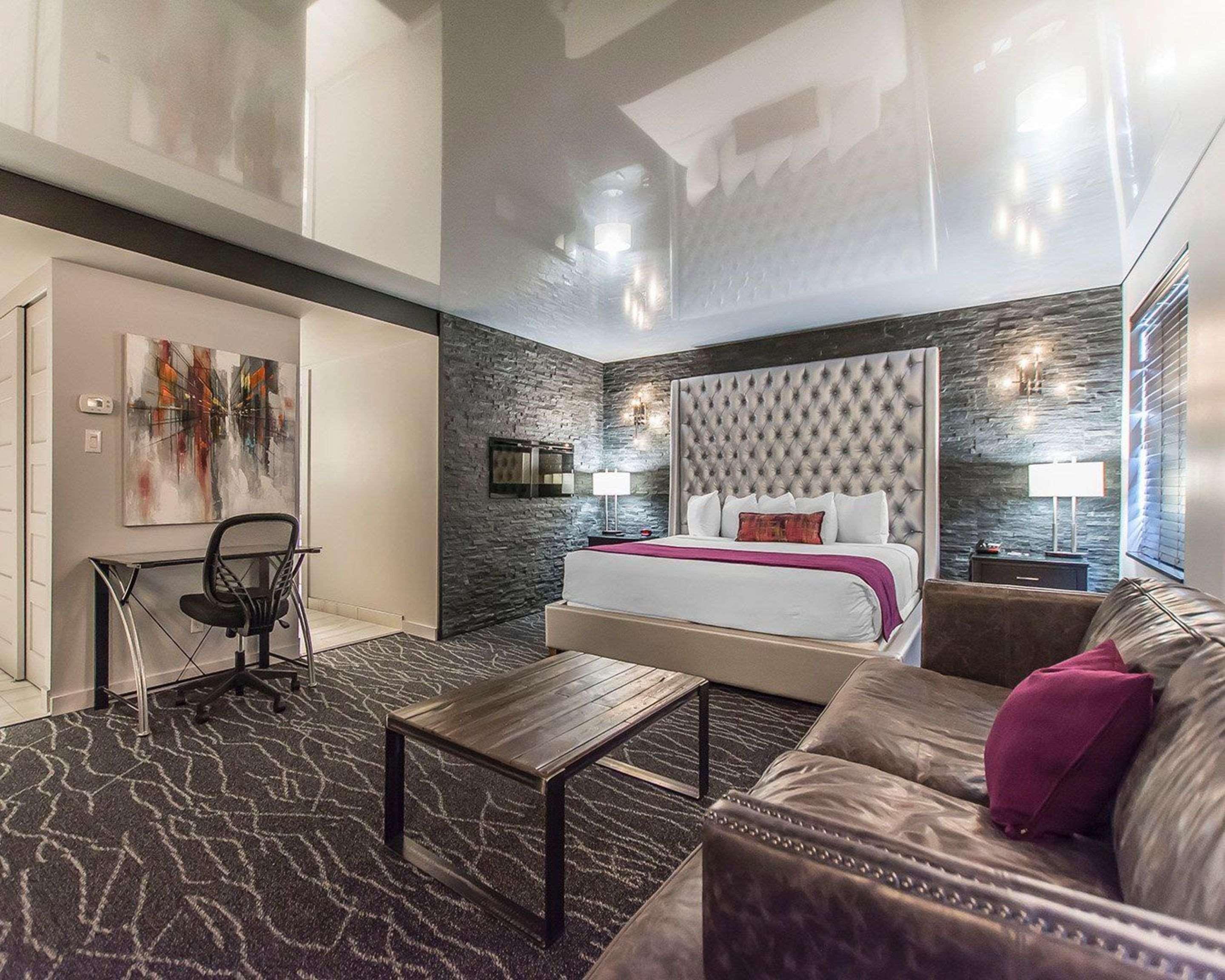 Quality Inn Rouyn-Noranda Extérieur photo