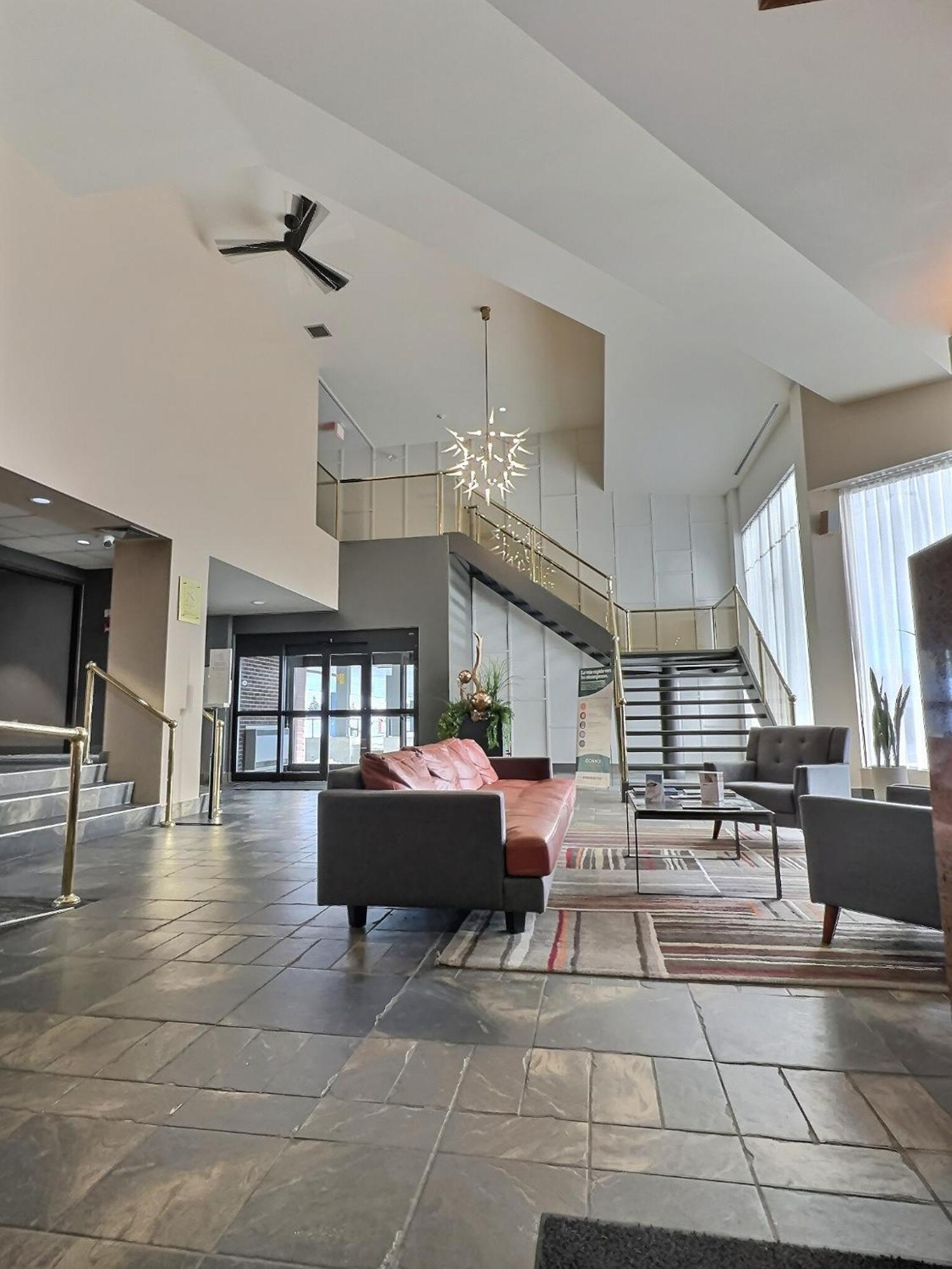 Quality Inn Rouyn-Noranda Extérieur photo