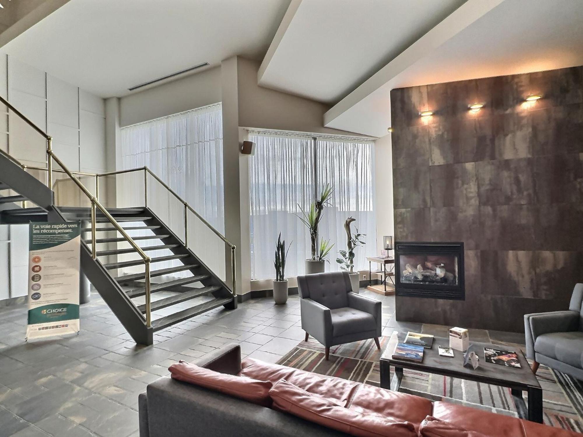 Quality Inn Rouyn-Noranda Extérieur photo