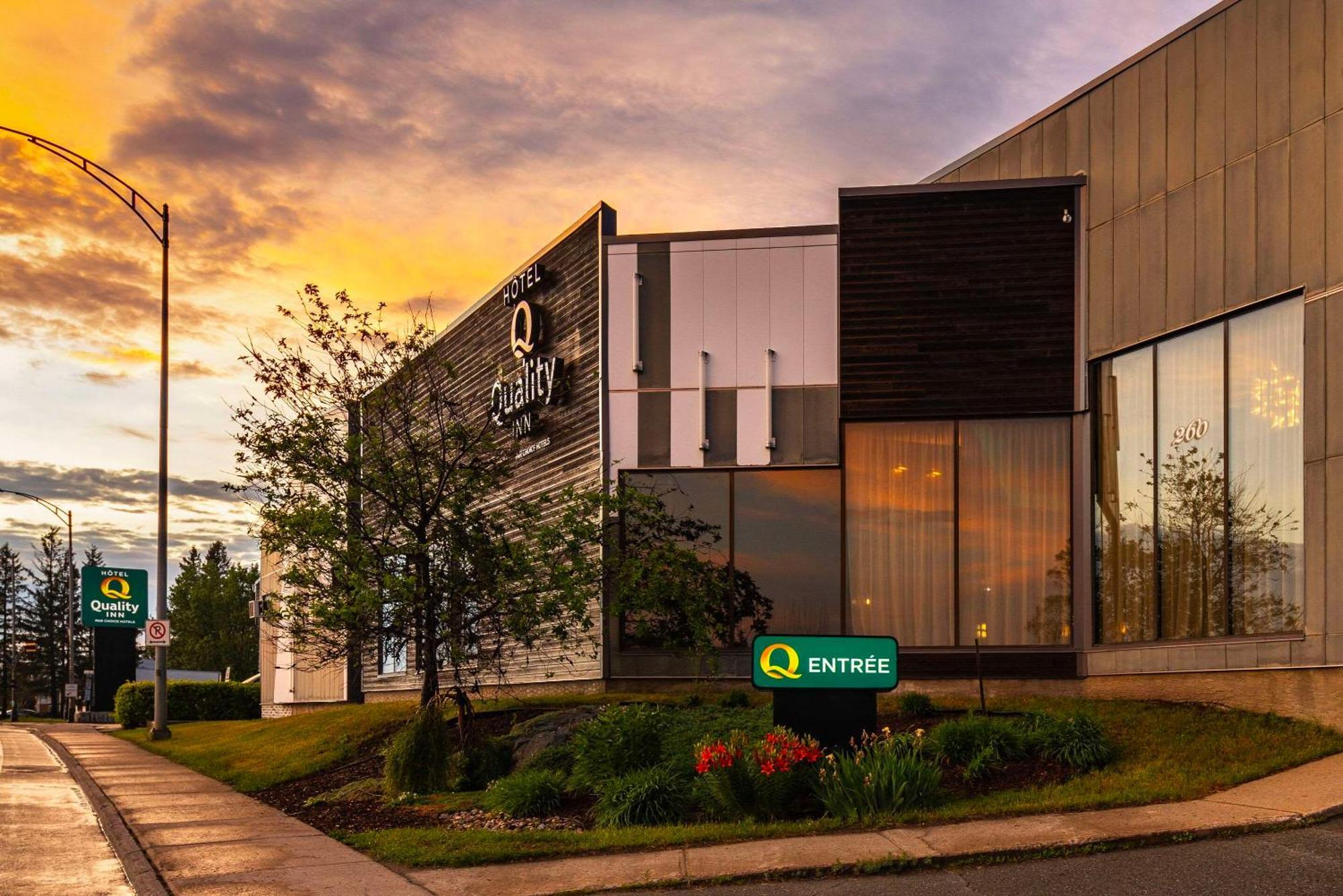 Quality Inn Rouyn-Noranda Extérieur photo