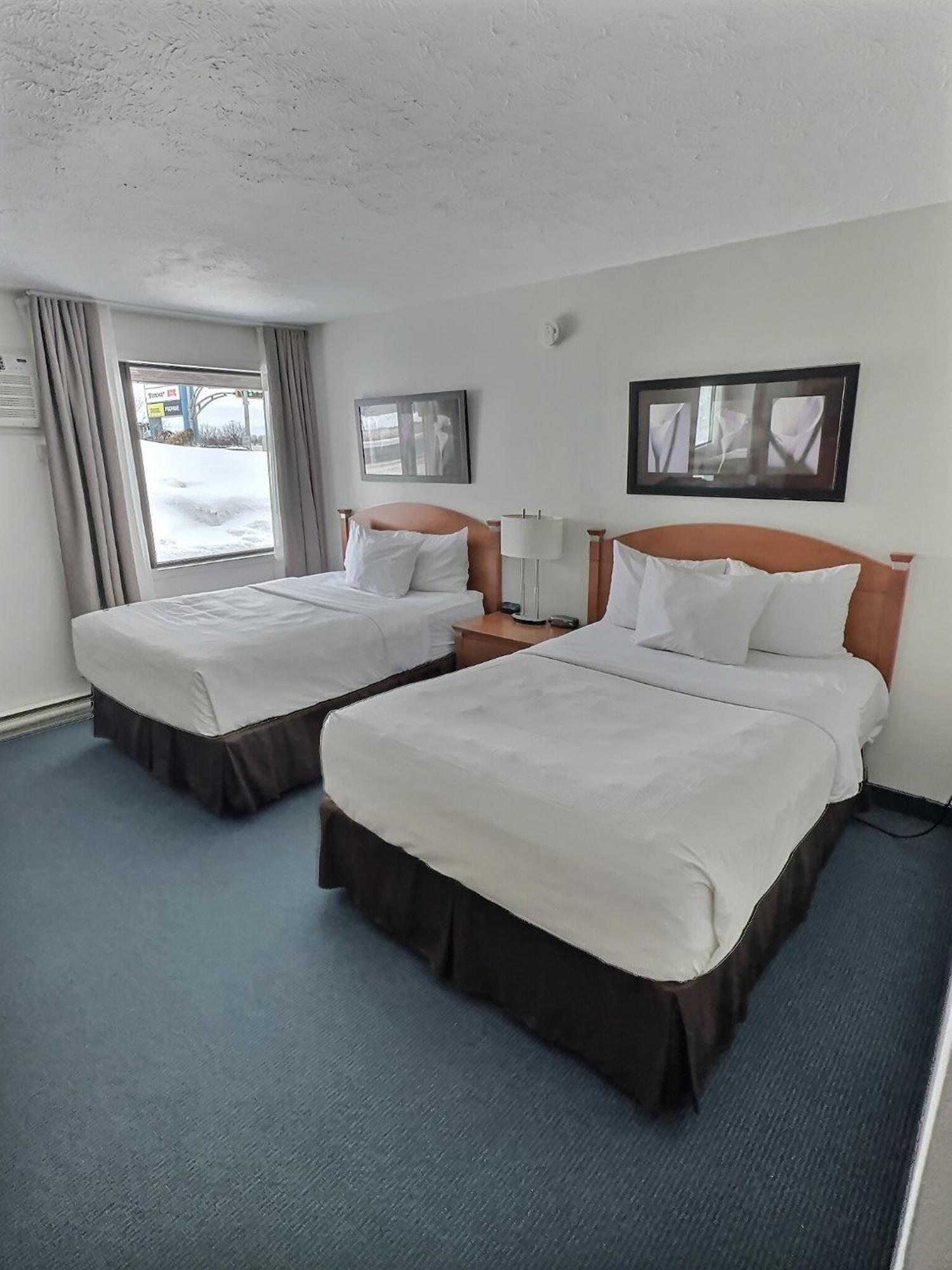 Quality Inn Rouyn-Noranda Extérieur photo
