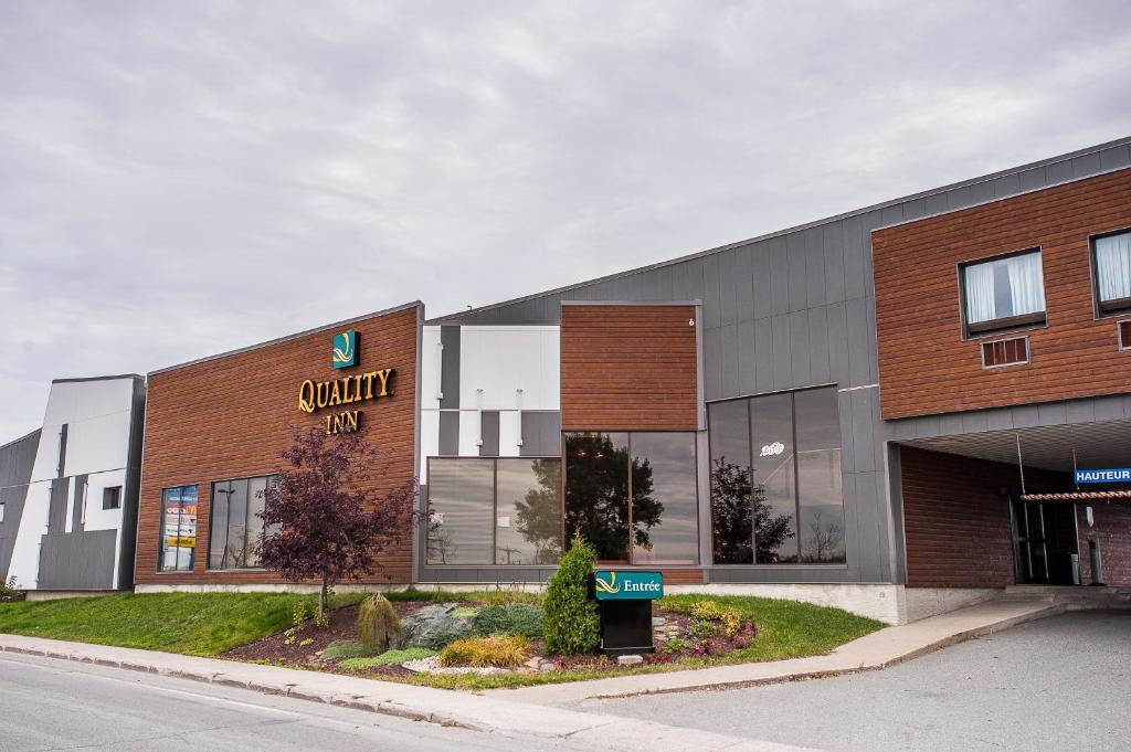 Quality Inn Rouyn-Noranda Extérieur photo